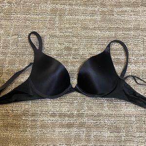 Victoria’s Secret black push-up wired bra